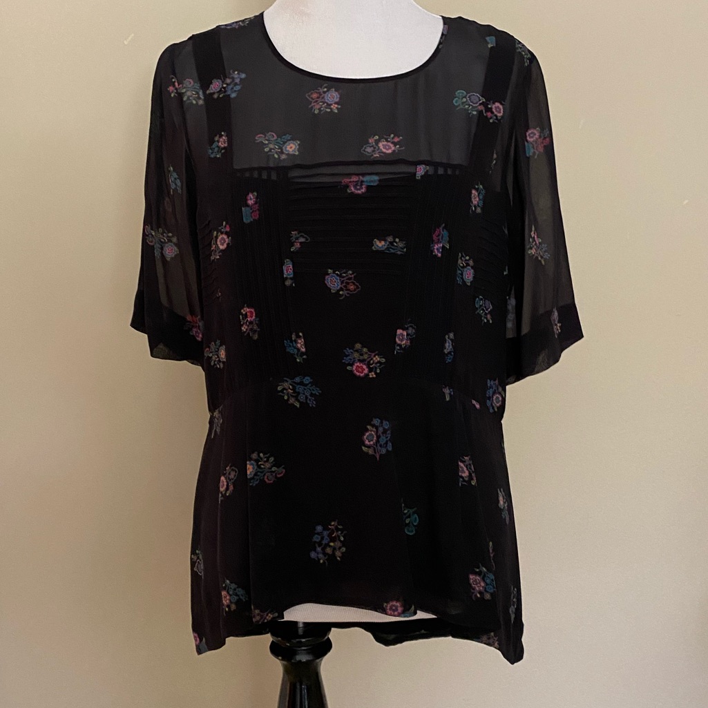 Veronica Beard Black Top With Flowers